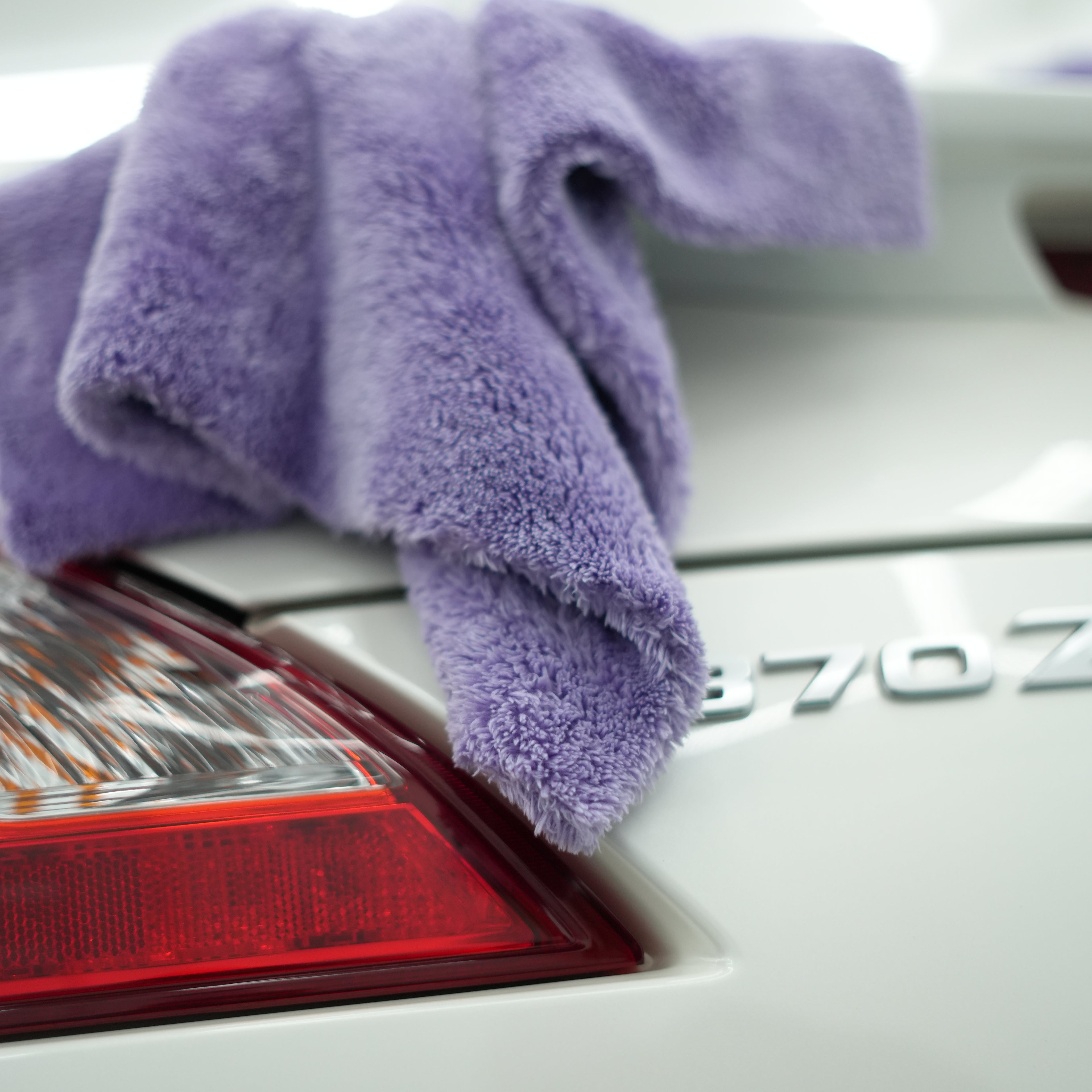 360 Plush Buffing Towel – 500 GSM